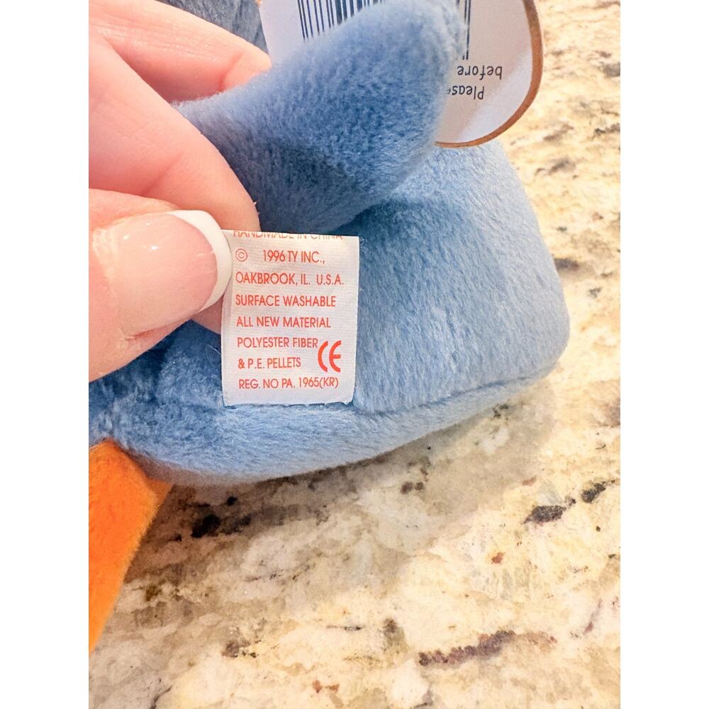 Scoop the Pelican Beanie Baby With ERRORS VERY RARE Retired TY 1996 - Picture 3 of 7